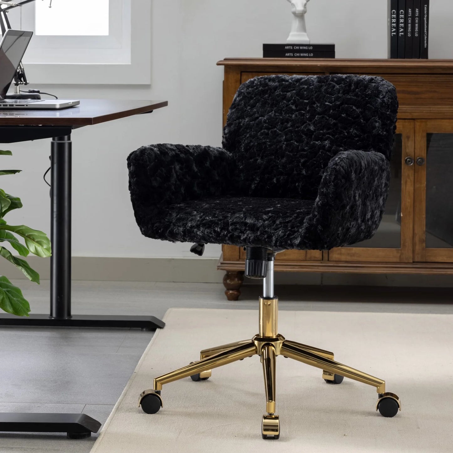 Home Office Chair, Ergonomic Home Desk Chair with Artificial Rabbit Hair, Adjustable Swivel Vanity Task Computer Chair with Arm, Wheels, Beige